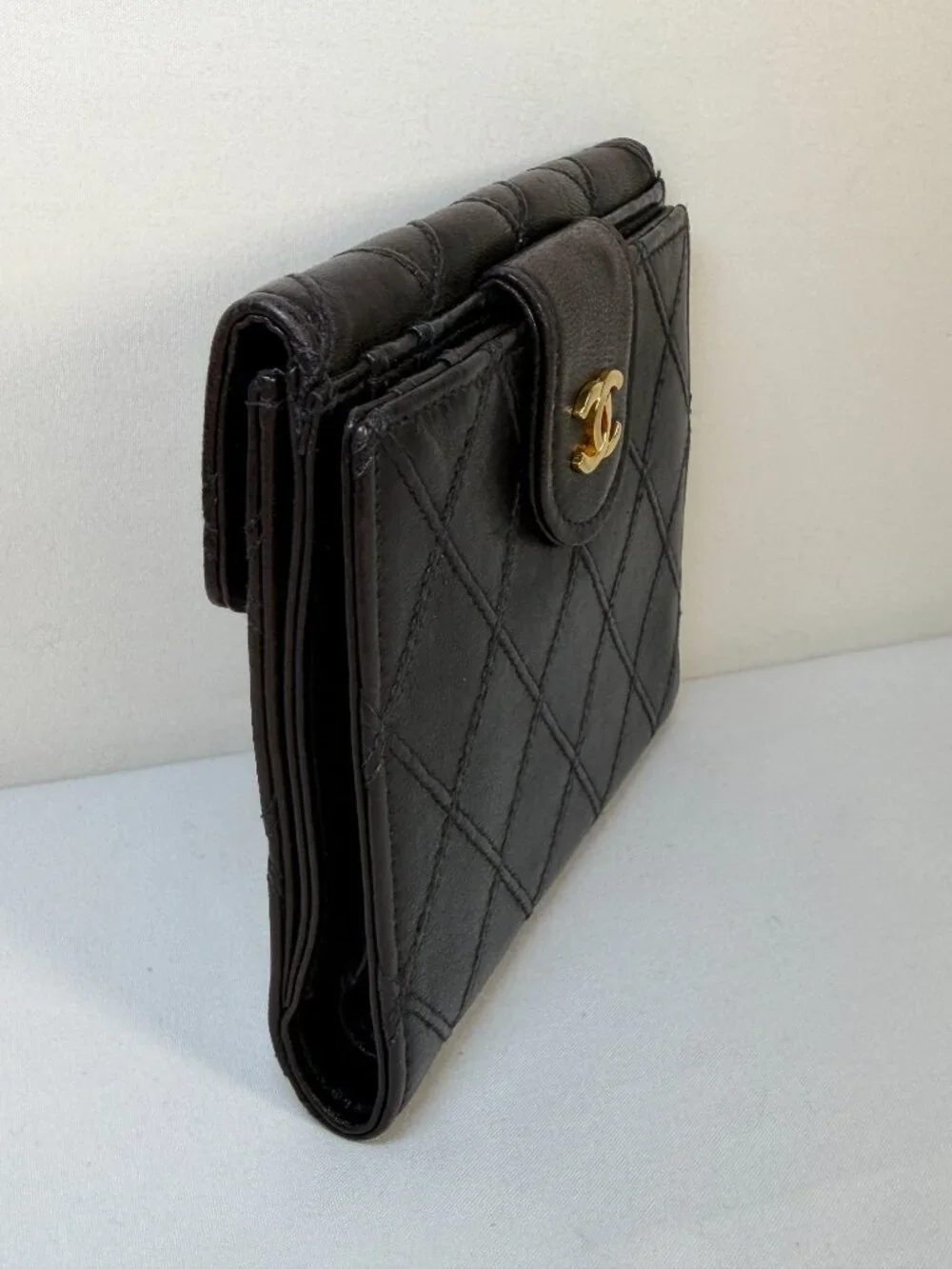 RARE! Vintage CHANEL Brown Quilted Bicolore Leather Gold CC Bifold Wallet